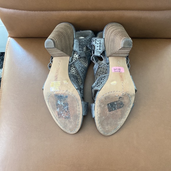 NWOT Wedge Sandals- Size 7 - Picture 7 of 8